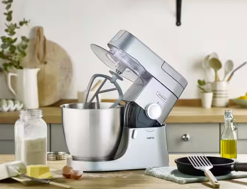 מקרר מקפיא עליון סאוטר SVR430 W לבן